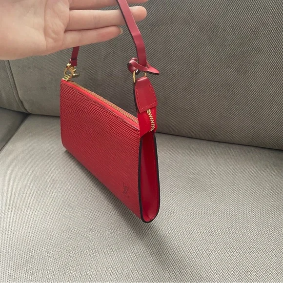*SOLD* Authentic Louis Vuitton Epi Red Leather Pochette - Picture 7 of 10
